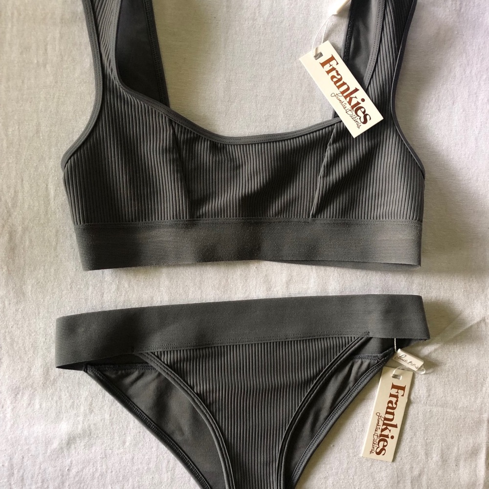 Frankie’s Bikini Set Drew Ribbed - BRAND NEW